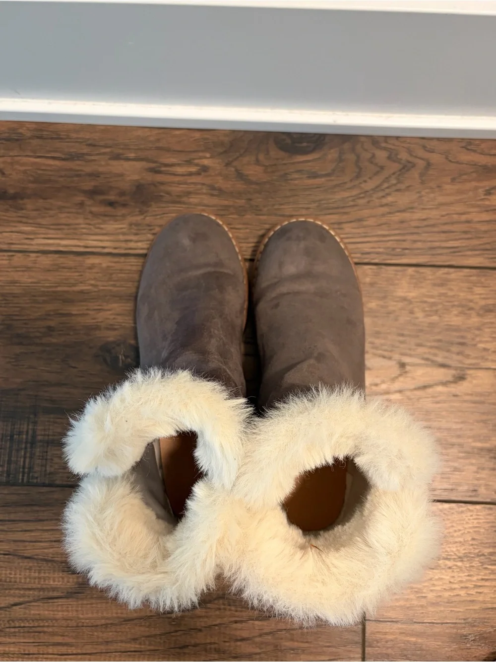 American Eagle Outfitters comfortable taupe